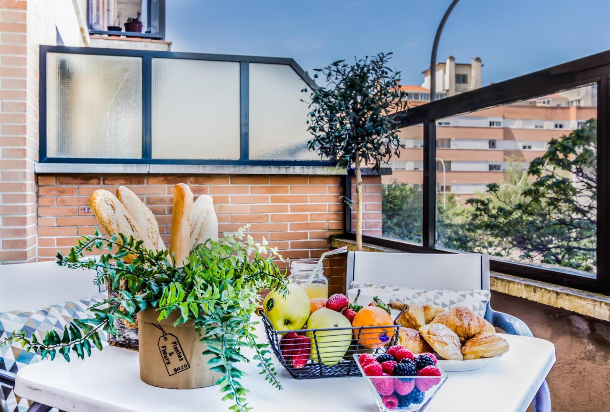 Hotel Pamplona Plaza Екстериор снимка