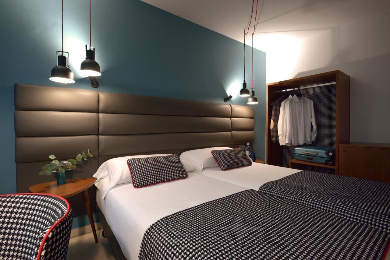 Hotel Pamplona Plaza Екстериор снимка